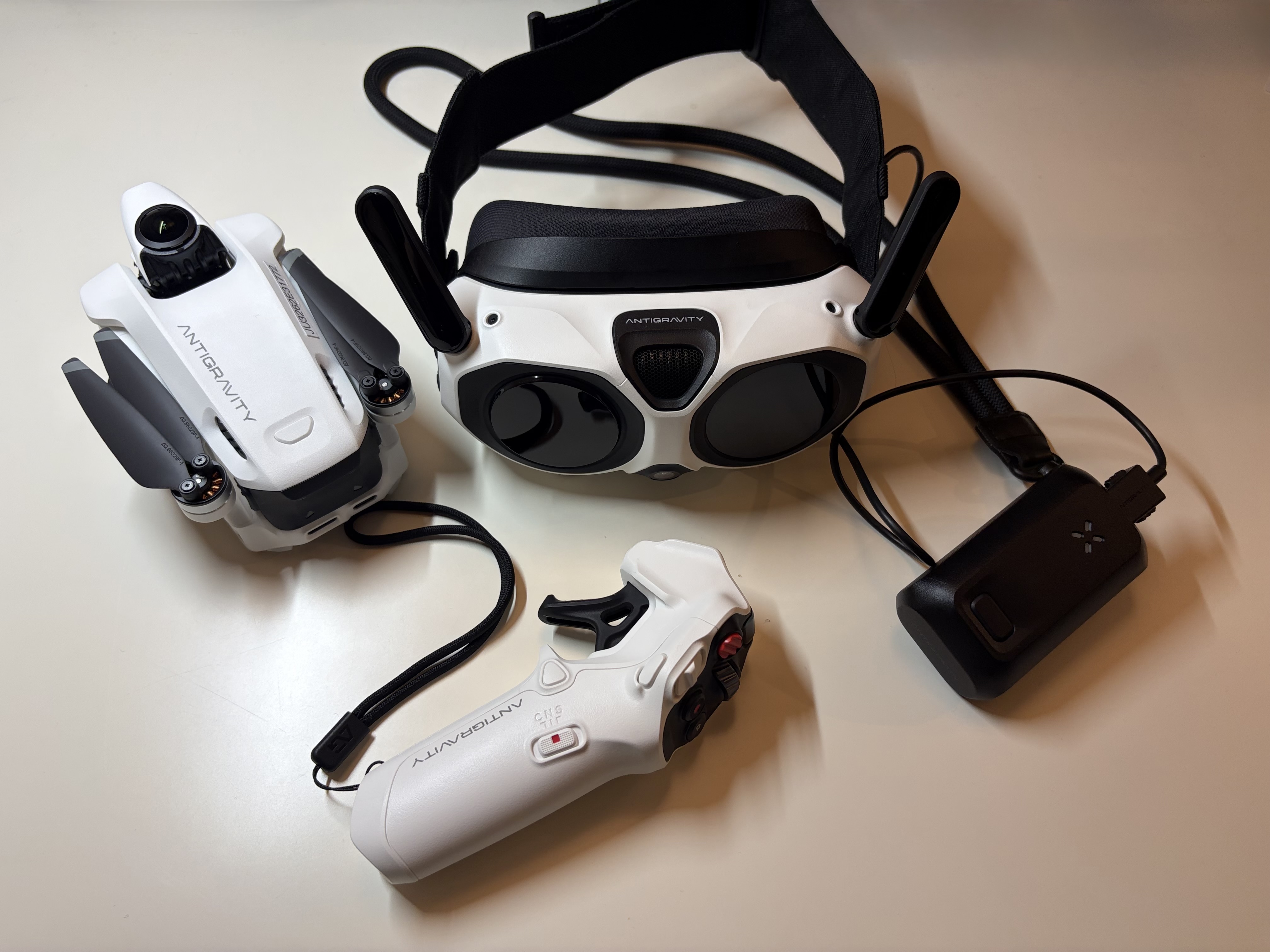 保護中: 【最新鋭ドローン】Antigravity A1とは？他のドローンとは全く違う！